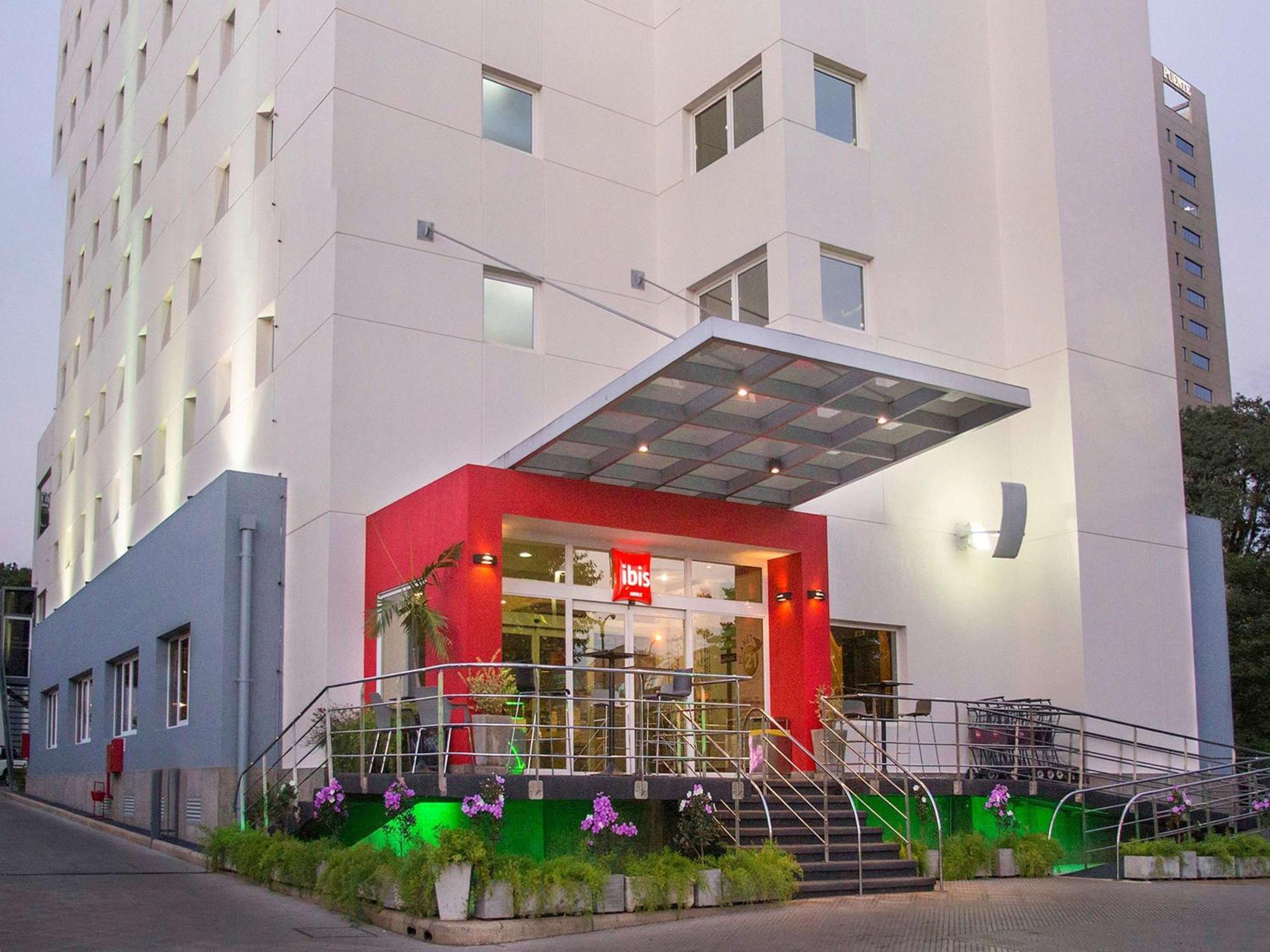 Ibis Asuncion Hotel ภายนอก รูปภาพ