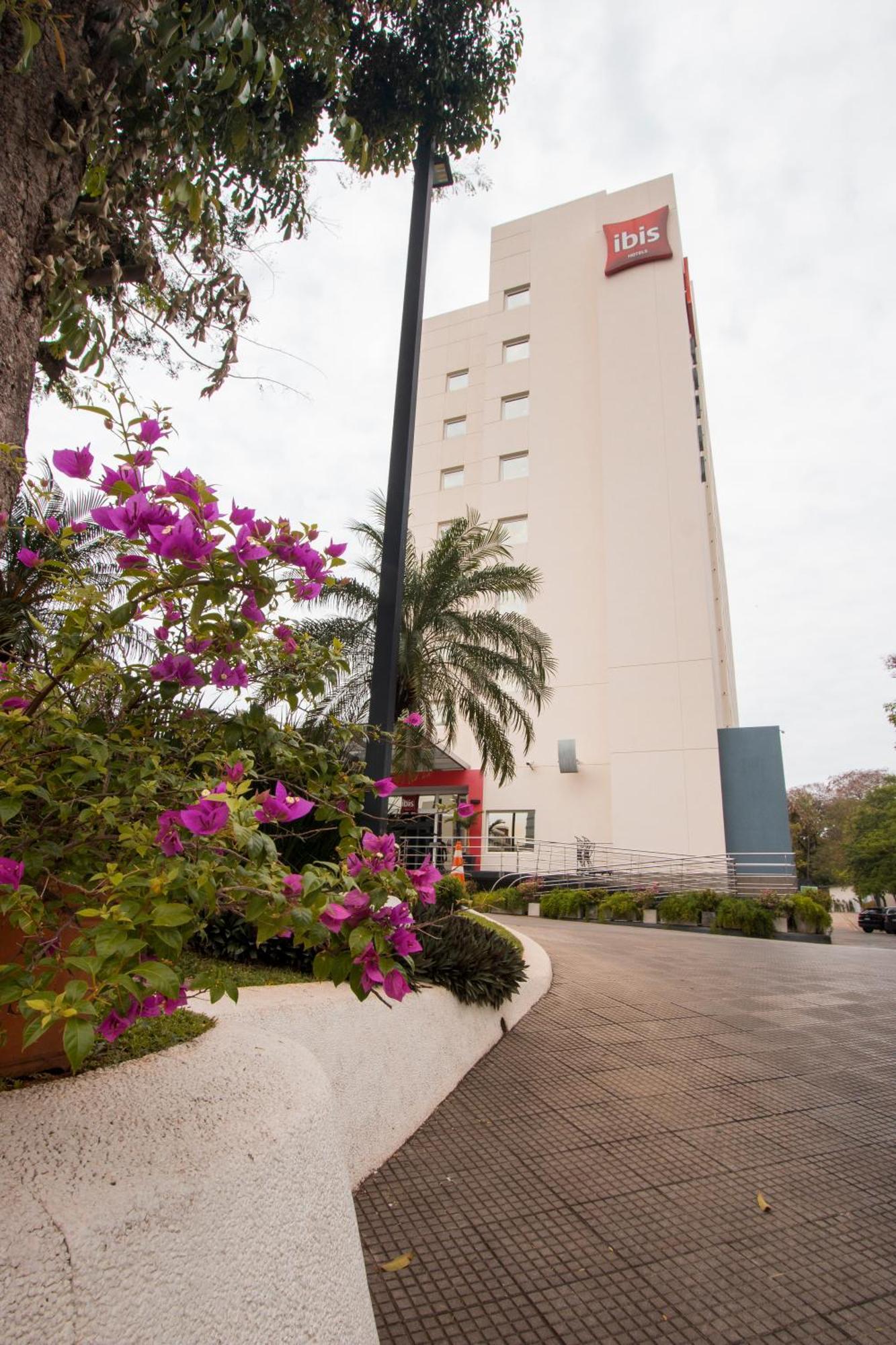 Ibis Asuncion Hotel ภายนอก รูปภาพ